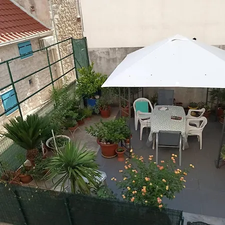 Cozy With Terrace Near Promenade Guest house *